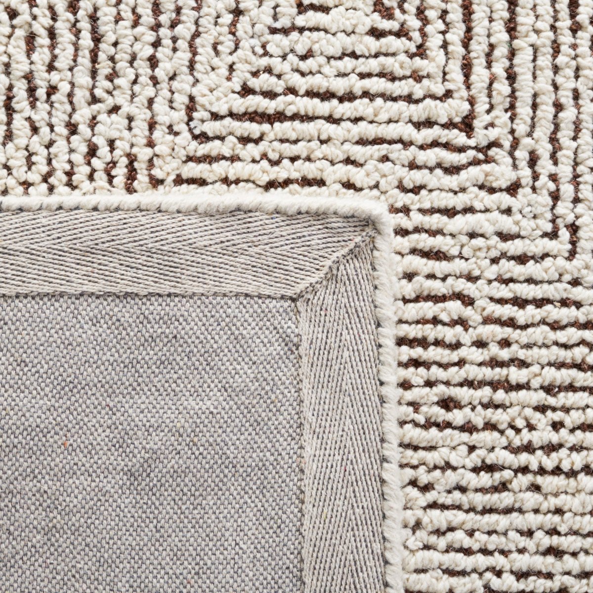 Safavieh Abstract Abt609A Ivory/Black Rug.