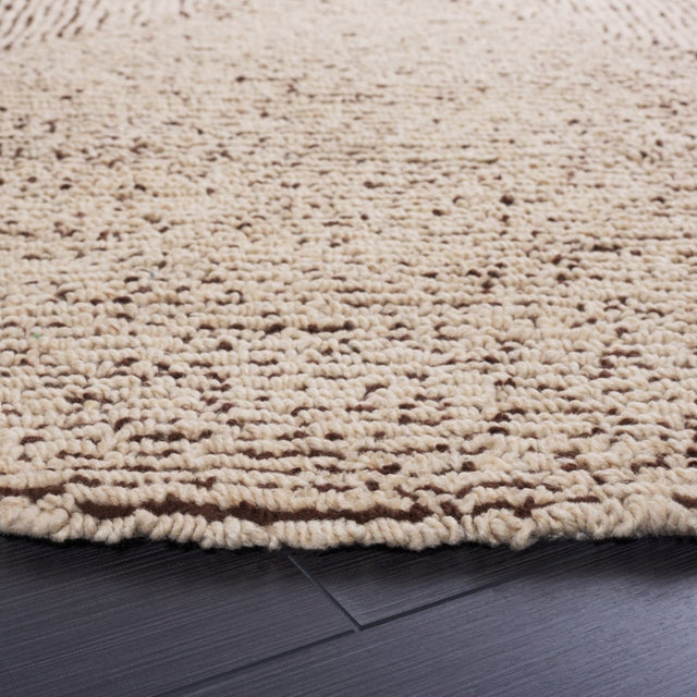 Safavieh Abstract Abt609A Ivory/Black Rug.
