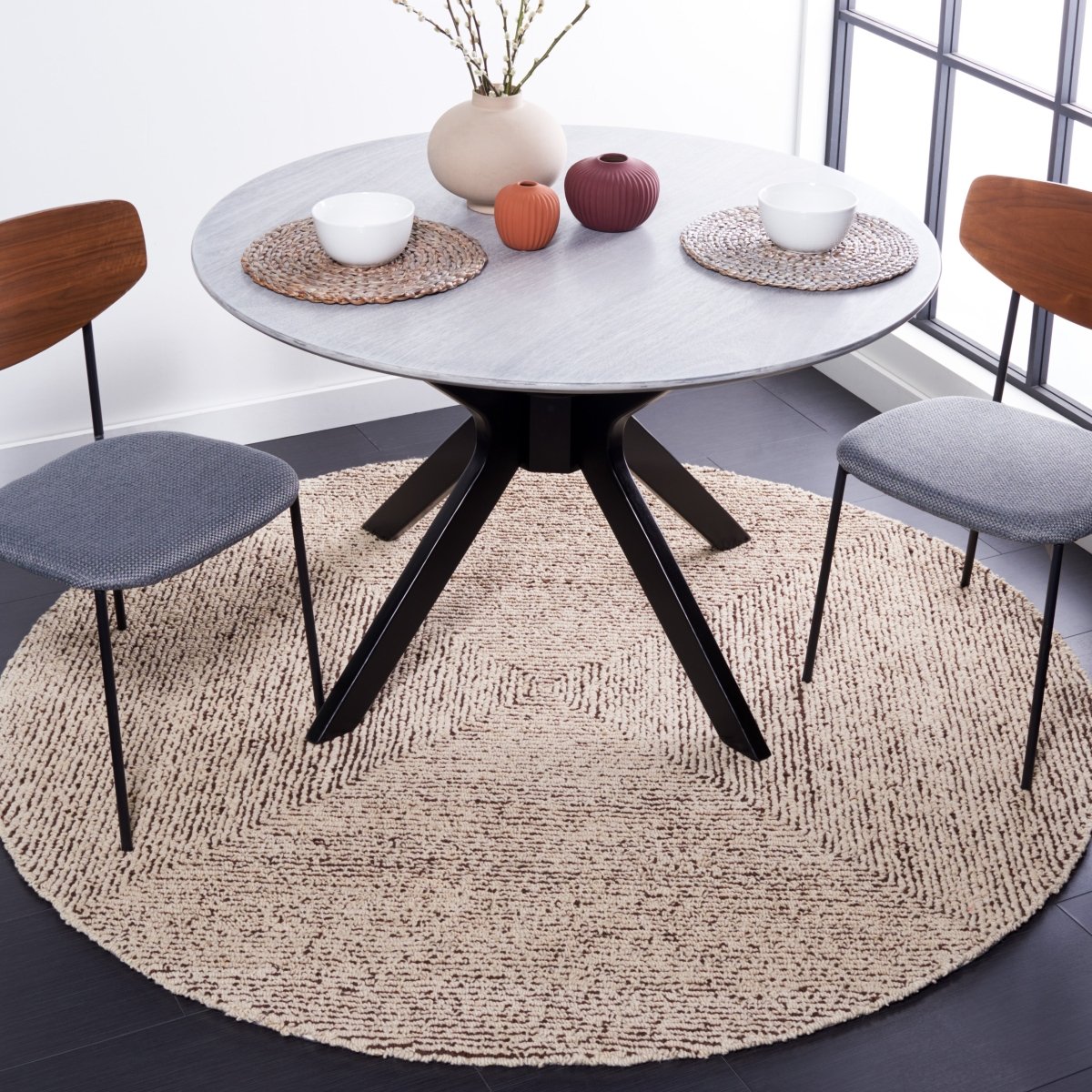 Safavieh Abstract Abt609A Ivory/Black Rug.