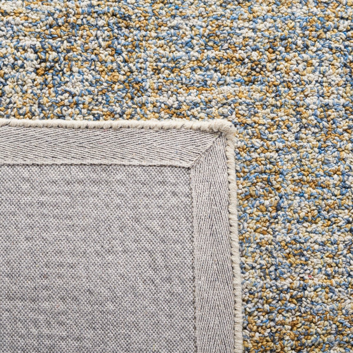 Safavieh Abstract Abt611M Blue/Gold Rug.