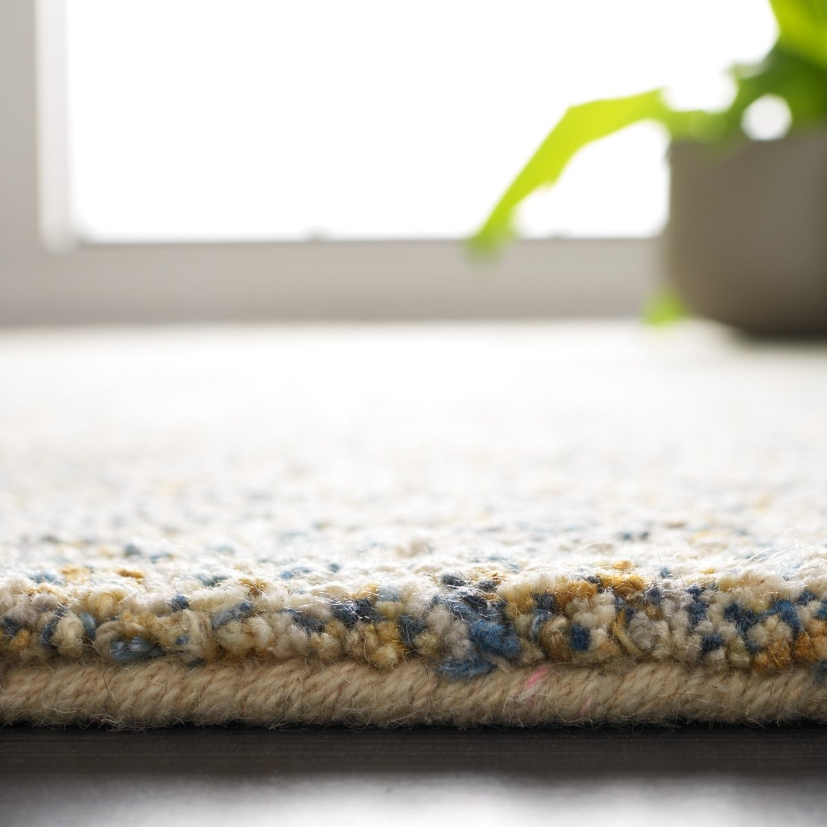 Safavieh Abstract Abt611M Blue/Gold Rug.