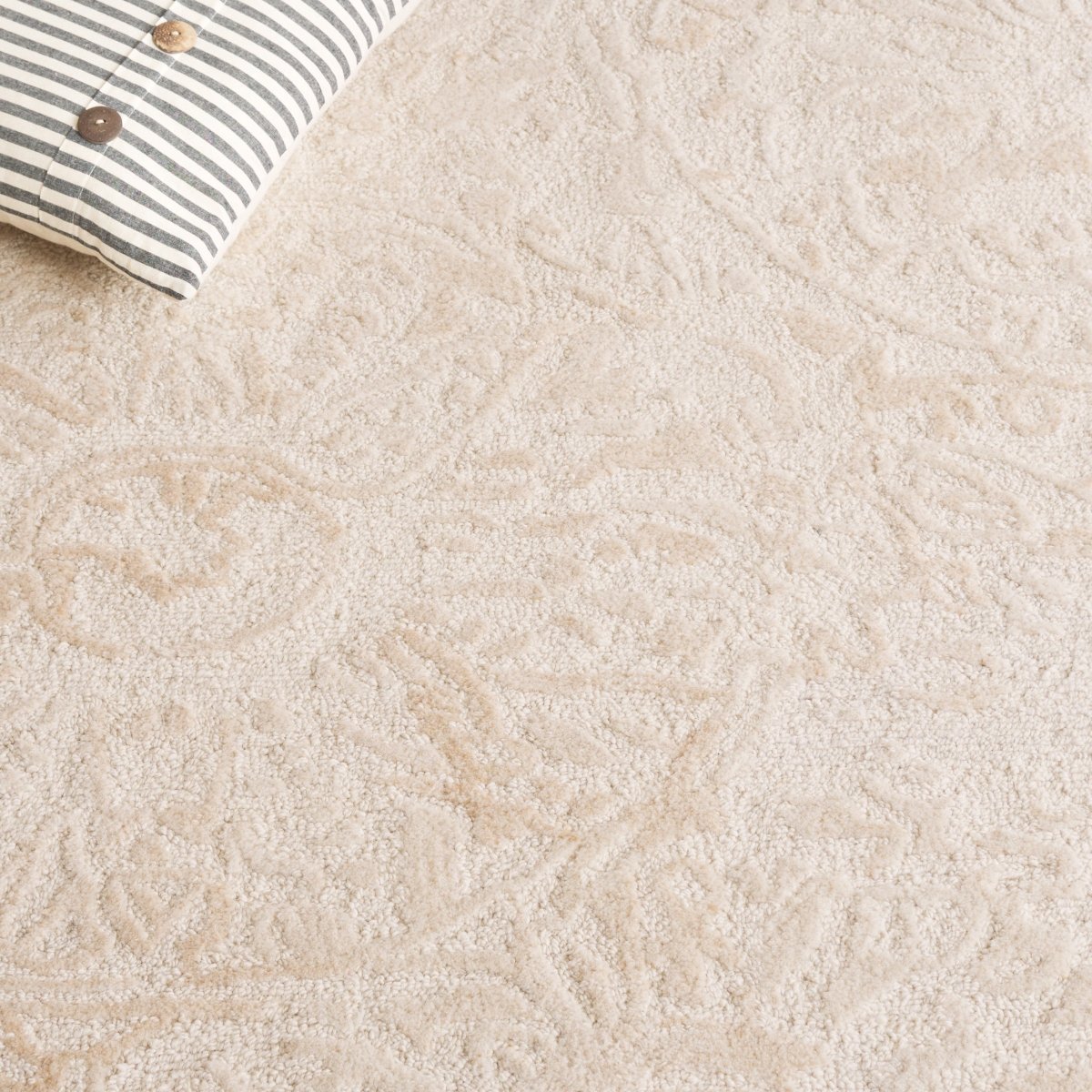 Safavieh Abstract Abt612B Beige/Ivory Rug.