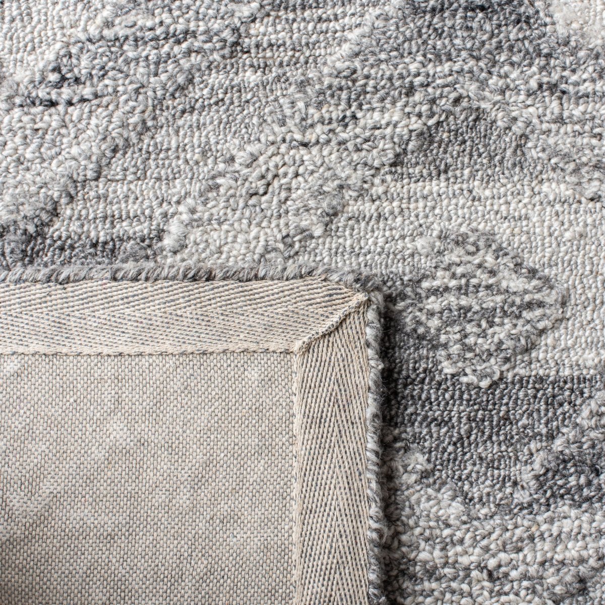 Safavieh Abstract Abt635F Grey Rugs.