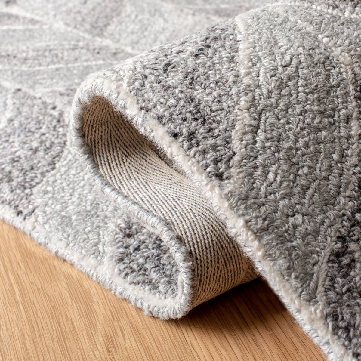 Safavieh Abstract Abt636F Grey Rugs.