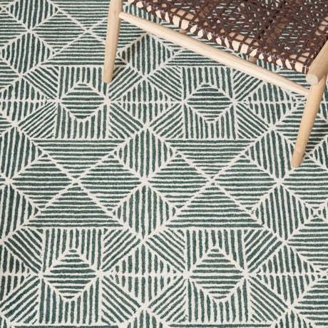 Safavieh Abstract Abt763W Dark Green/Ivory Rug.