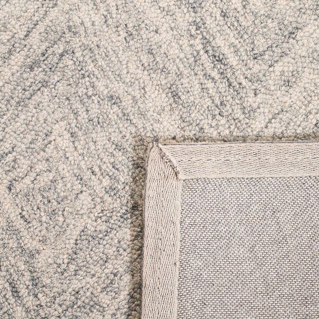 Safavieh Abstract Abt767G Silver Rug.