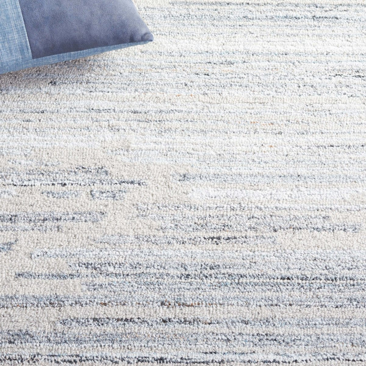 Safavieh Abstract Abt877F Beige/Blue Rug.