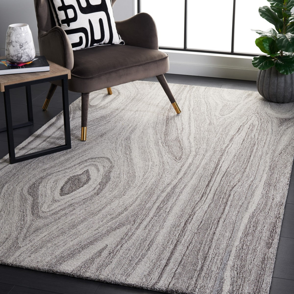 Safavieh Abstract Abt901F Grey Rug.