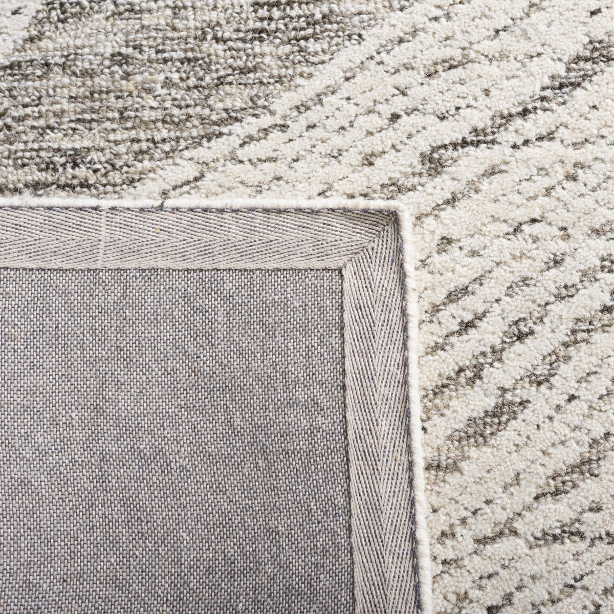 Safavieh Abstract Abt925H Charcoal/Ivory Rug.
