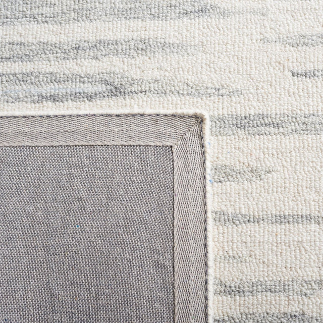 Safavieh Abstract Abt926L Ivory/Light Blue Rug.