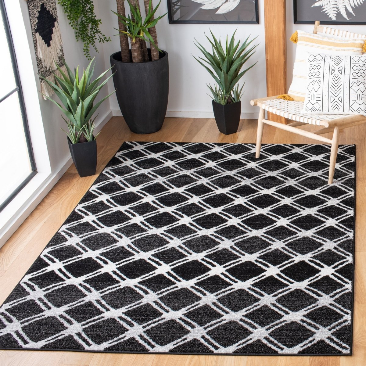 Safavieh Adirondack Adr105F Black/Light Grey Rugs.