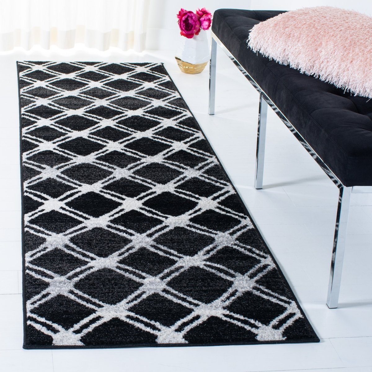Safavieh Adirondack Adr105F Black/Light Grey Rugs.