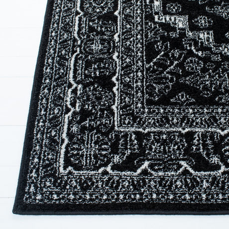 Safavieh Adirondack Adr108Z Black/Ivory Rug.