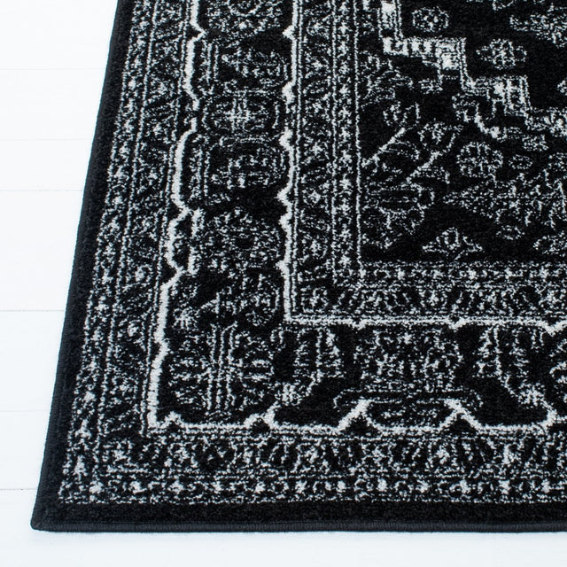 Safavieh Adirondack Adr108Z Black/Ivory Rug.