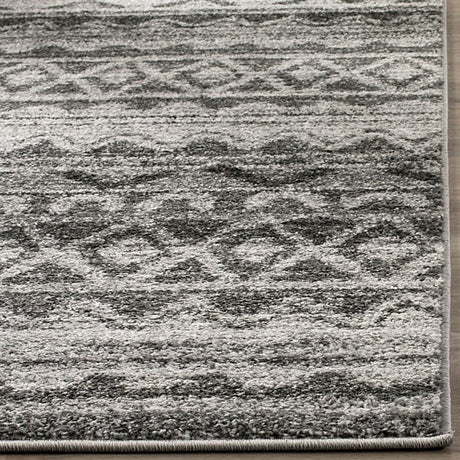 Safavieh Adirondack Adr119N Ivory / Charcoal Rugs.