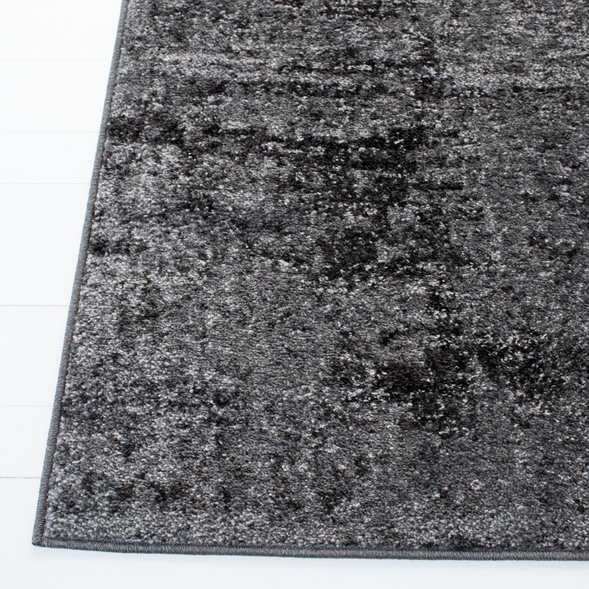 Safavieh Adirondack Adr130A Black/Ivory Rugs.
