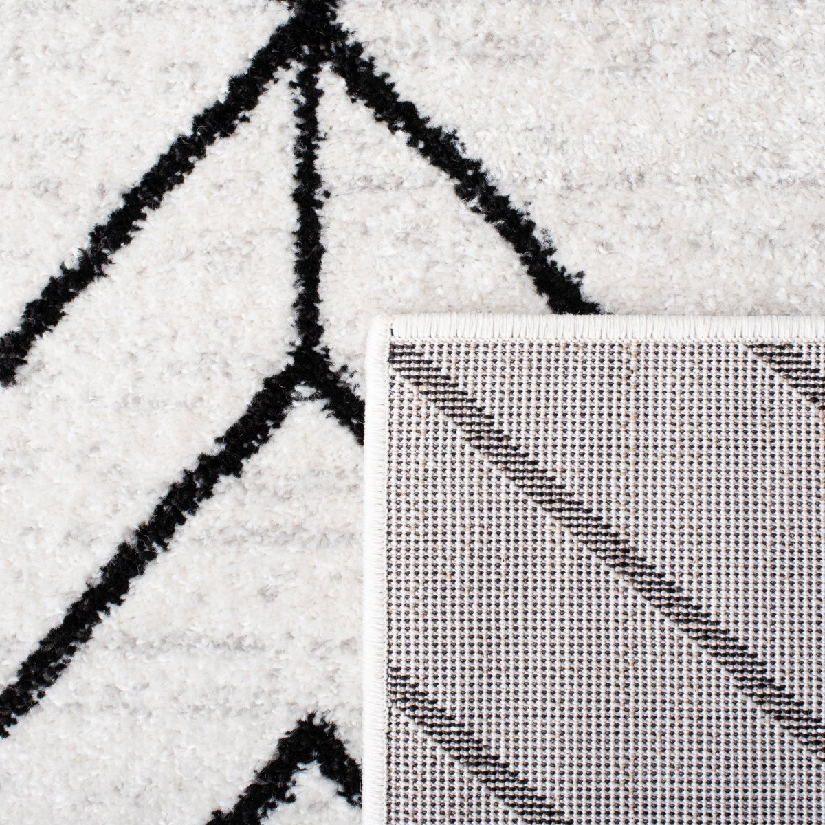 Safavieh Adirondack Adr241A Ivory/Black Rug.