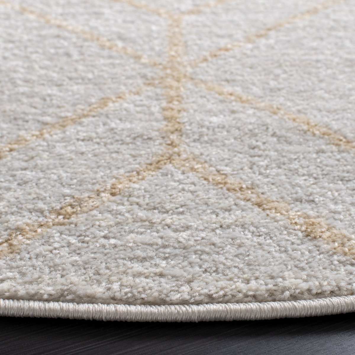 Safavieh Adirondack Adr241C Ivory/Gold Rugs.