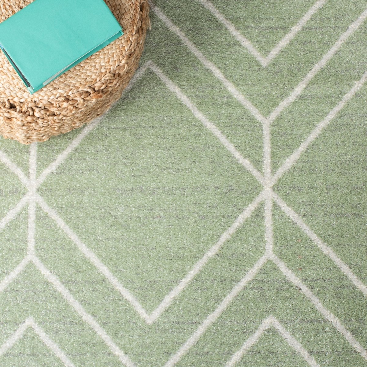 Safavieh Adirondack Adr241Y Sage/Ivory Rug.