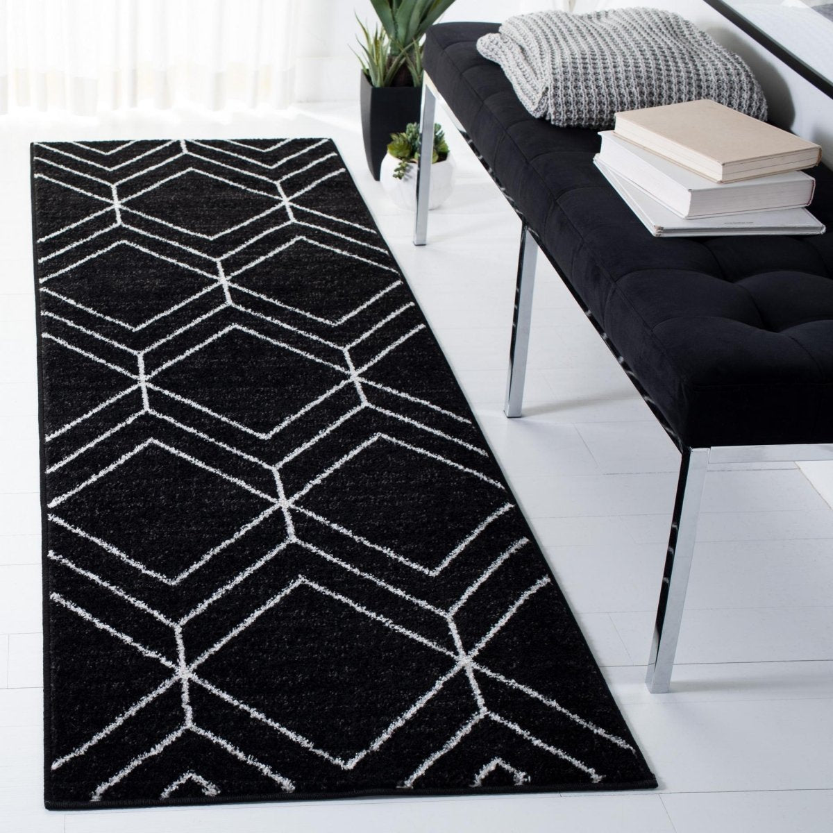 Safavieh Adirondack Adr241Z Black/Ivory Rug.