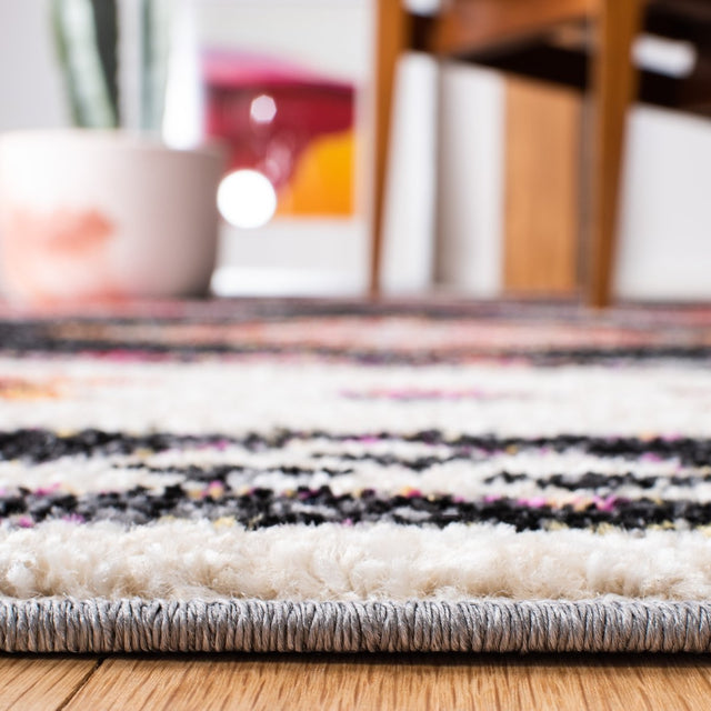 Safavieh Adirondack Adr245Z Black/Red Rugs.