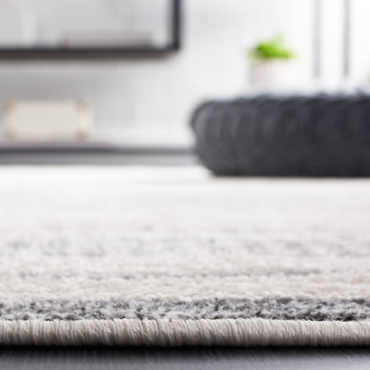 Safavieh Alamo Alm774F Ivory/Grey Rug.