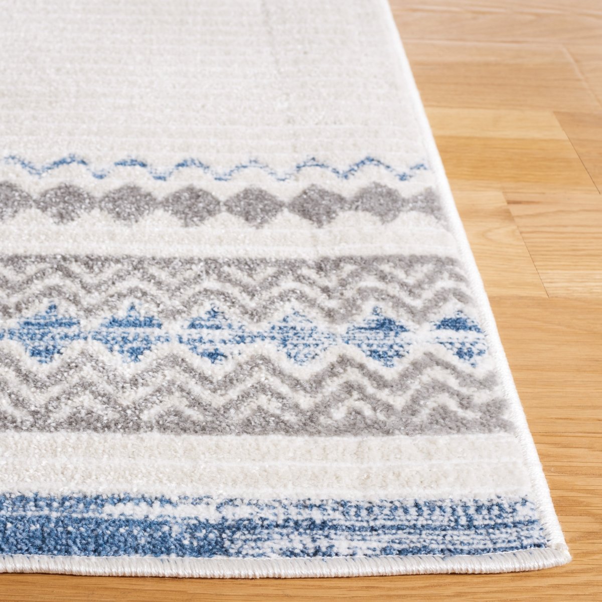 Safavieh Alamo Alm775N Ivory/Navy Rug.
