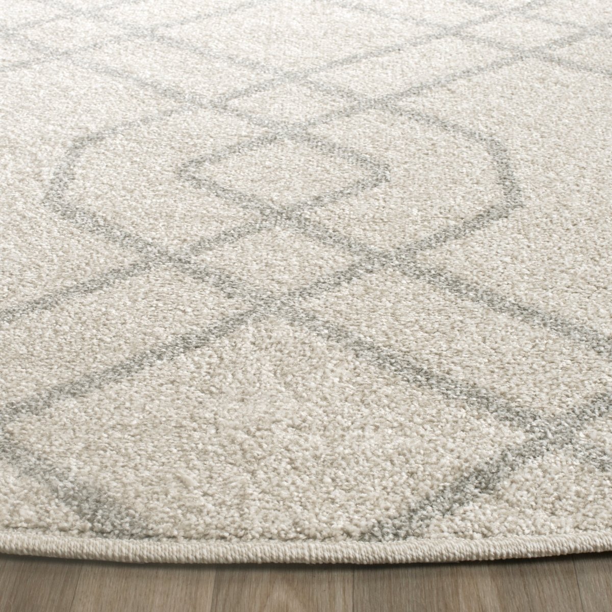 Safavieh Amherst Amt407K Ivory/Light Grey Rug.