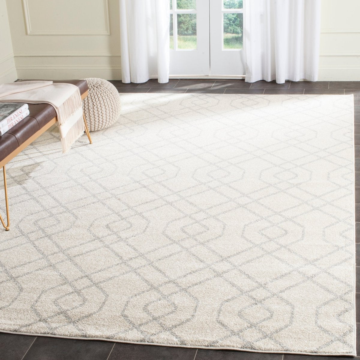 Safavieh Amherst Amt407K Ivory/Light Grey Rug.