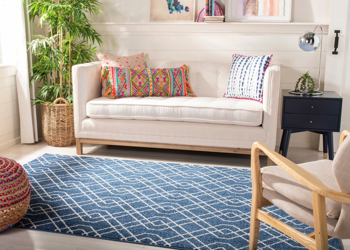 Safavieh Amherst Amt407P Navy/Beige Rug.