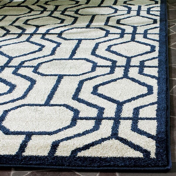 Safavieh Amherst Amt416M Ivory / Navy Rugs.