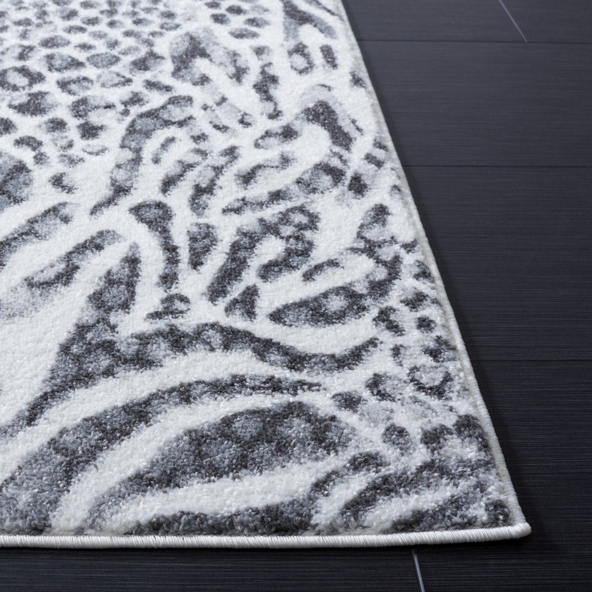 Safavieh Amsterdam Ams187F Ivory/Grey Rug.