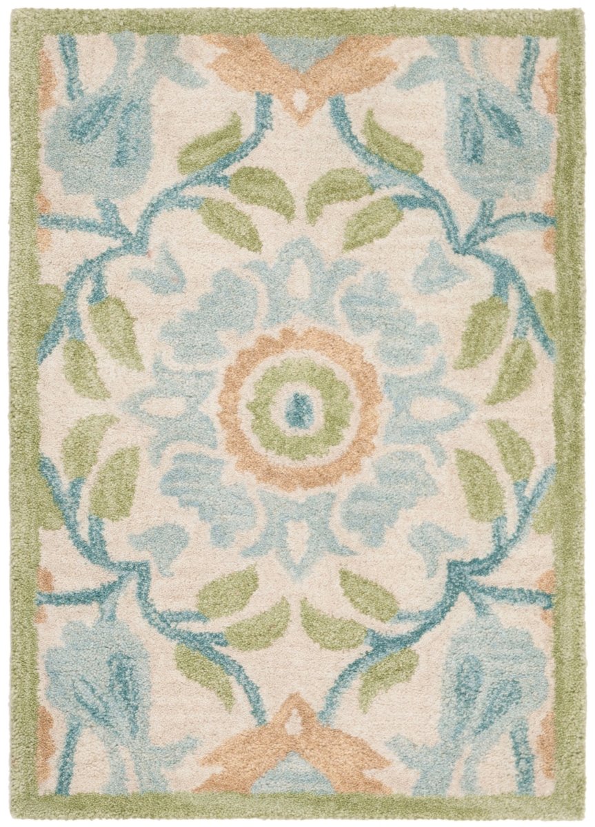 Safavieh Antiquity At59A Ivory/Green Rug.