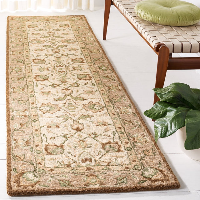 Safavieh Antiquity At65B Ivory/Beige Rug.