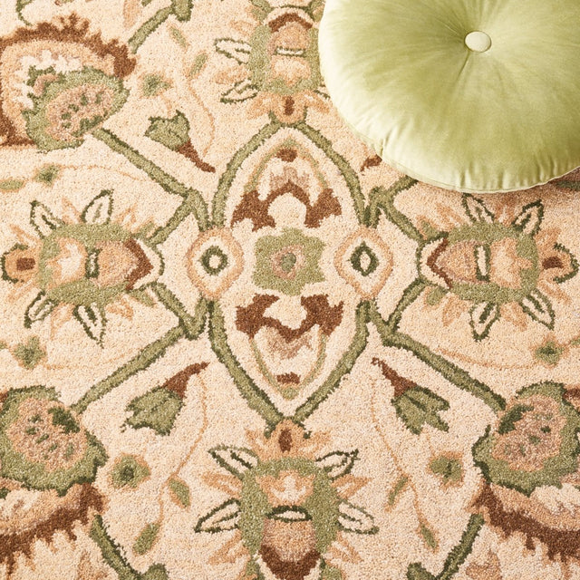 Safavieh Antiquity At65B Ivory/Beige Rug.