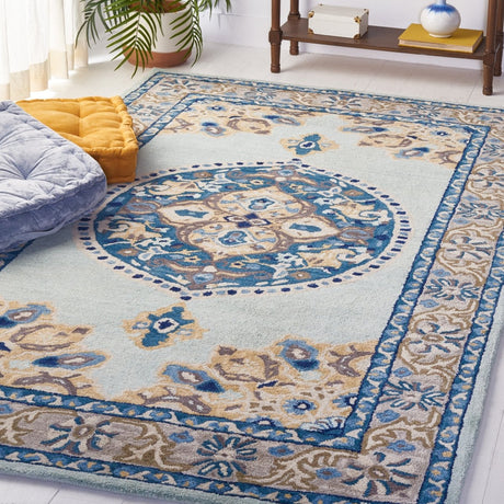 Safavieh Antiquity At66K Turquoise/Silver Rug.