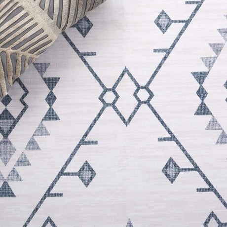 Safavieh Arizona Arz104B Beige/Charcoal Rug.