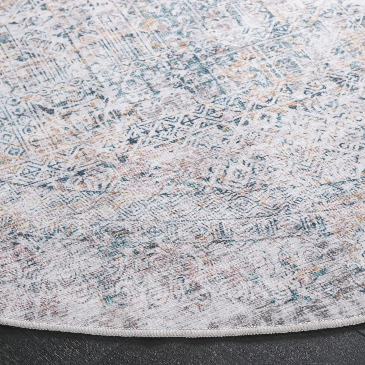 Safavieh Arizona 6'-0" x 6'-0" Rug in Dark Green / Beige