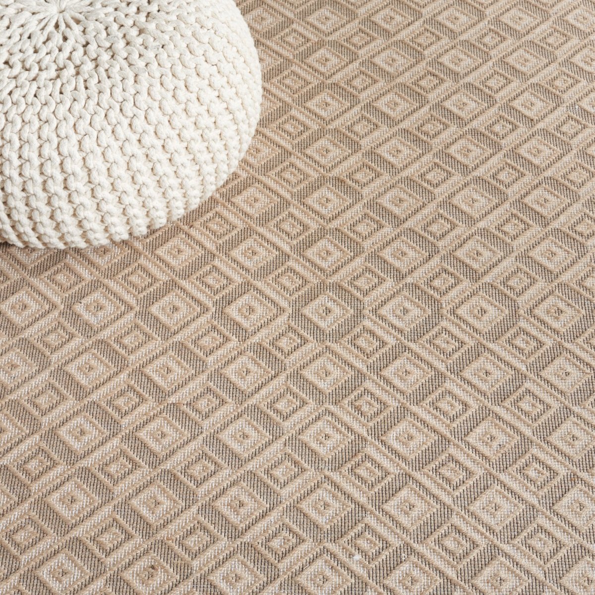 Safavieh Aspect Ape410B Natural/Ivory Rug.