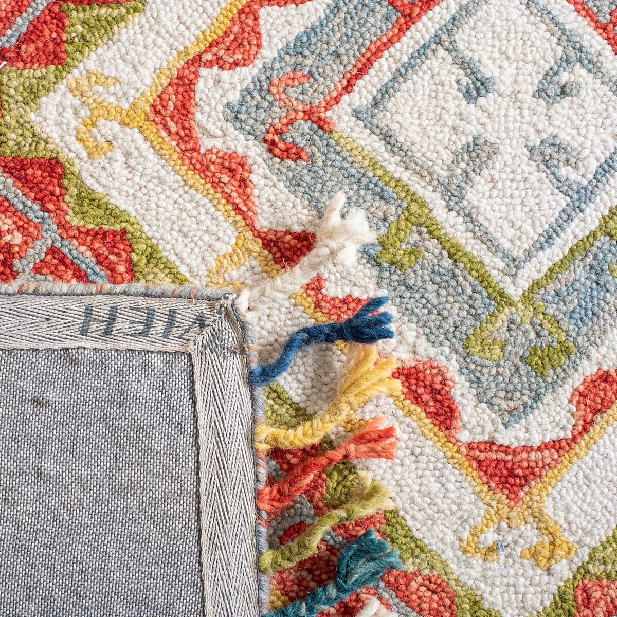 Safavieh Aspen Apn119F Grey/Red Rug.