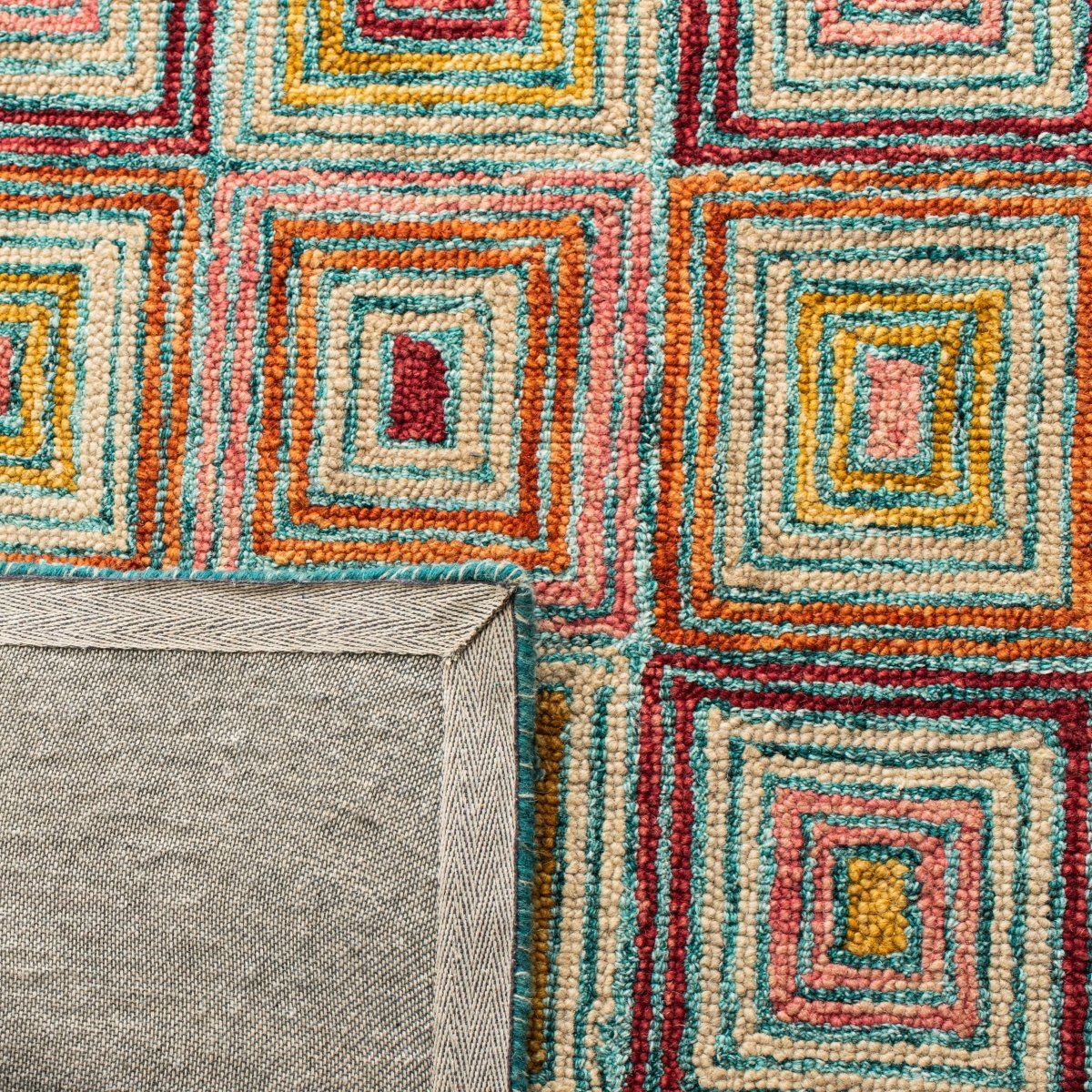 Safavieh Aspen Apn270U Pink/Gold Rugs.