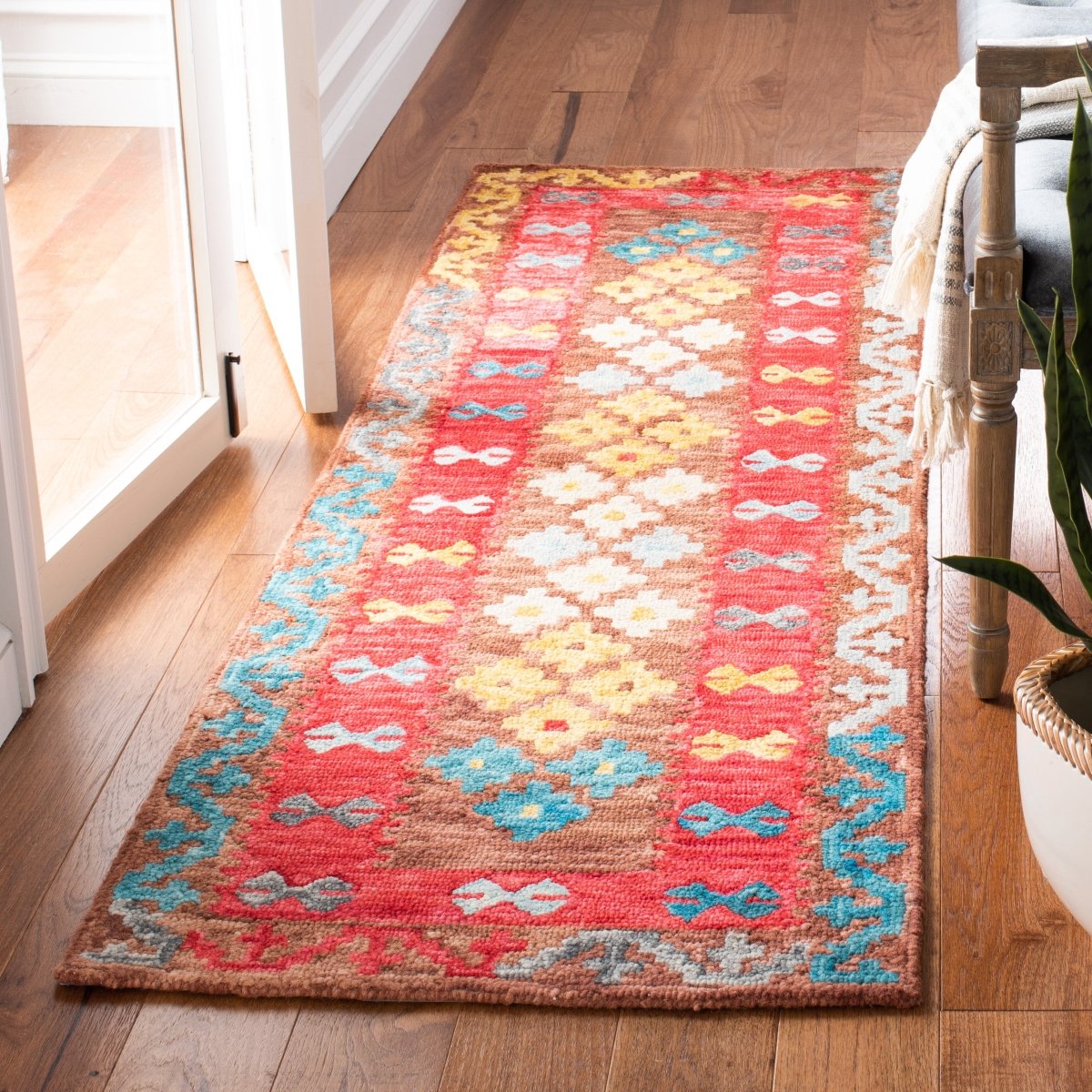 Safavieh Aspen Apn403T Brown/Red Rugs.