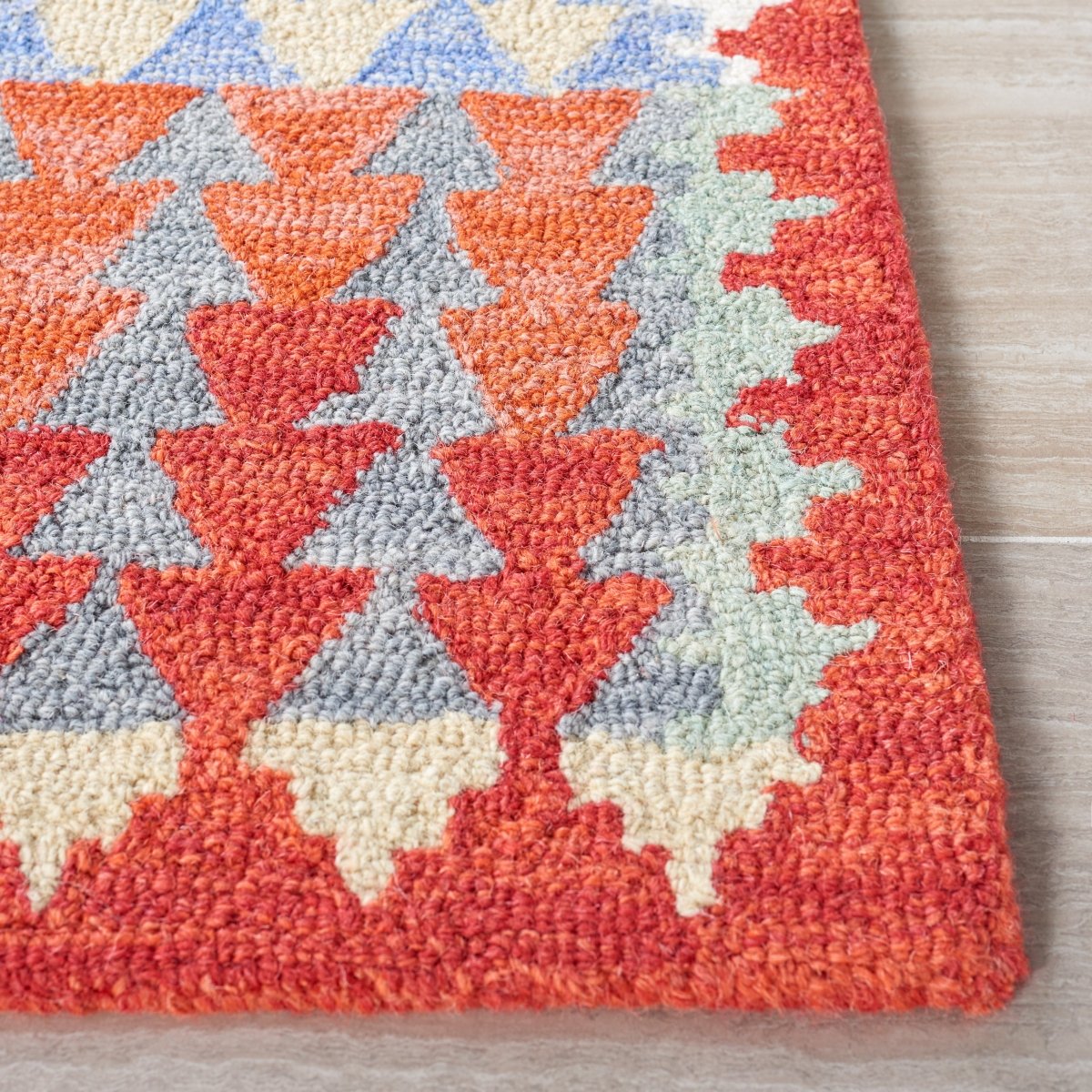 Safavieh Aspen Apn411Q Red/Blue Rug.