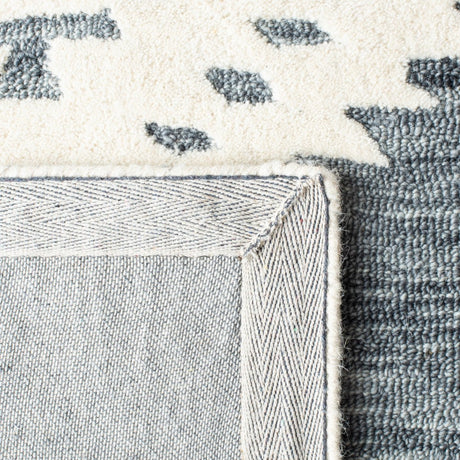 Safavieh Aspen Apn550F Dark Grey/Ivory Rugs.