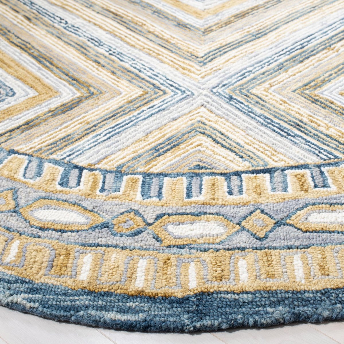 Safavieh Aspen Apn809N Navy/Gold Rug.