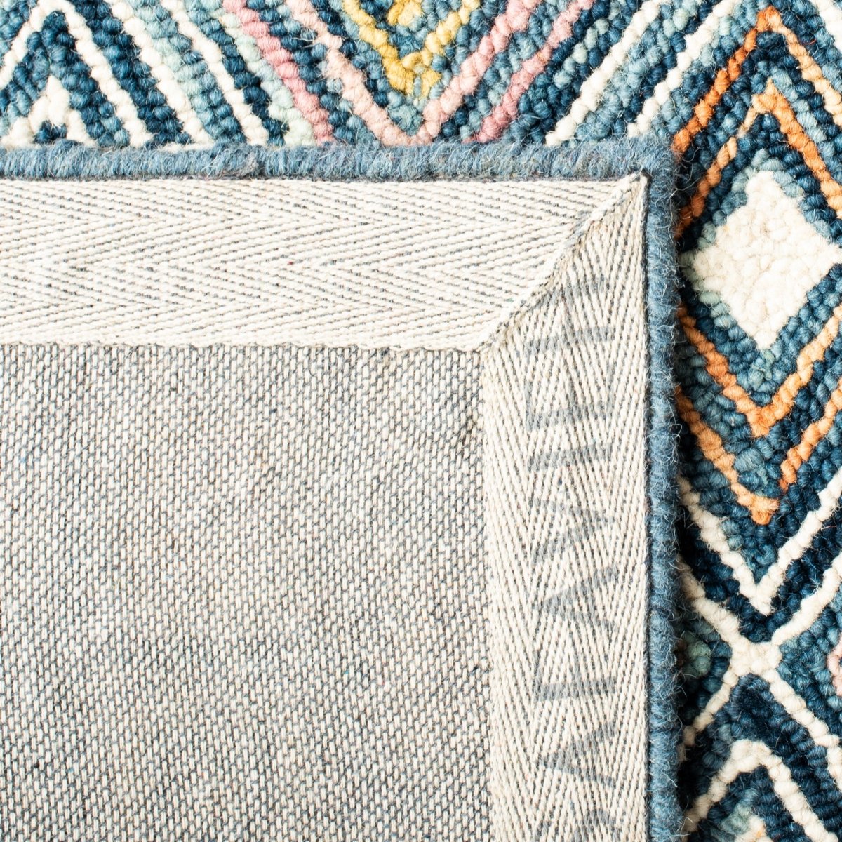 Safavieh Aspen Apn810M Blue/Gold Rug.