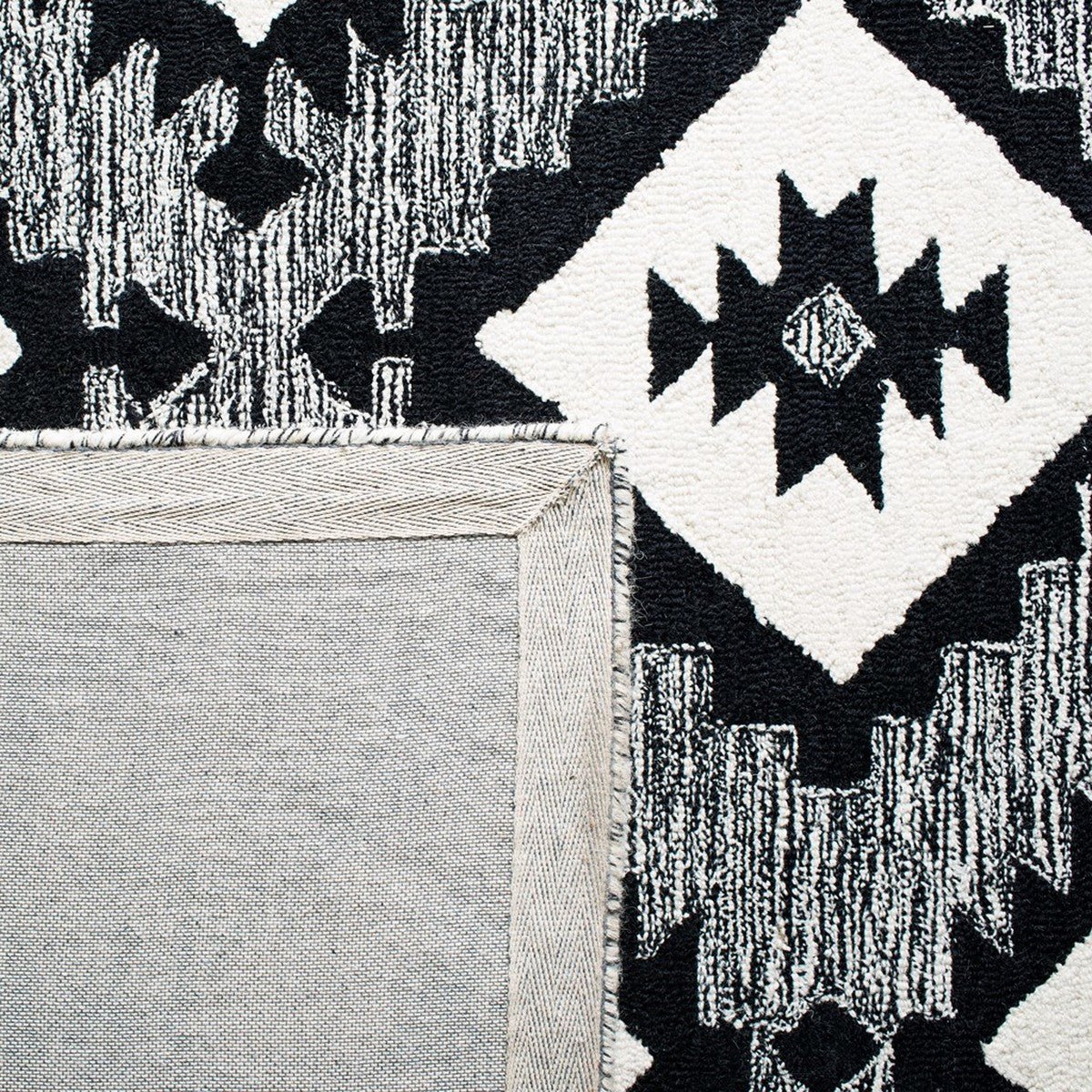 Safavieh Aspen Apn813Z Charcoal/Black Rug.