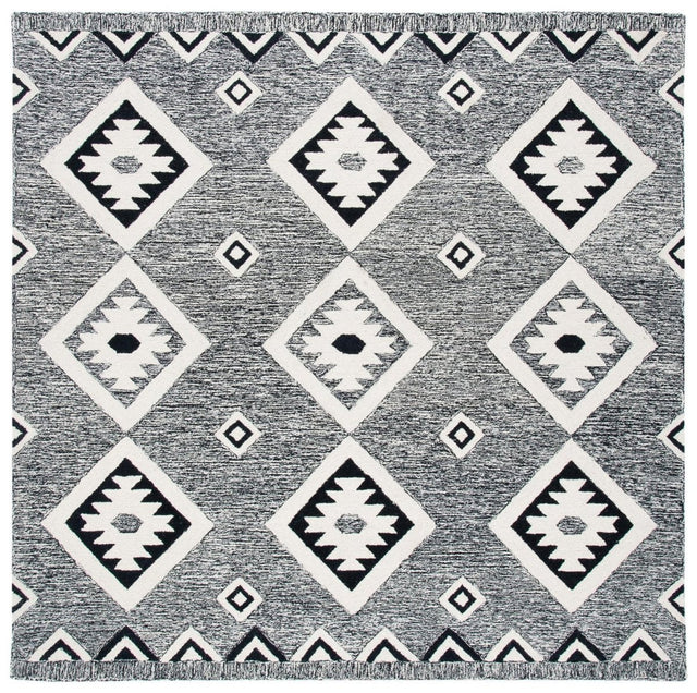 Safavieh Aspen Apn814Z Black/Ivory Rug.