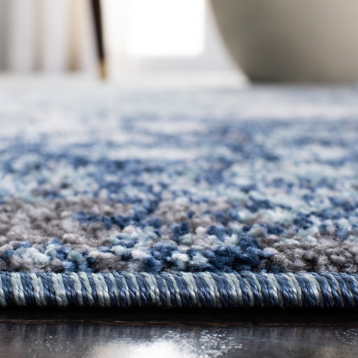 Safavieh Aston Asn705M Light Blue/Grey Rug.