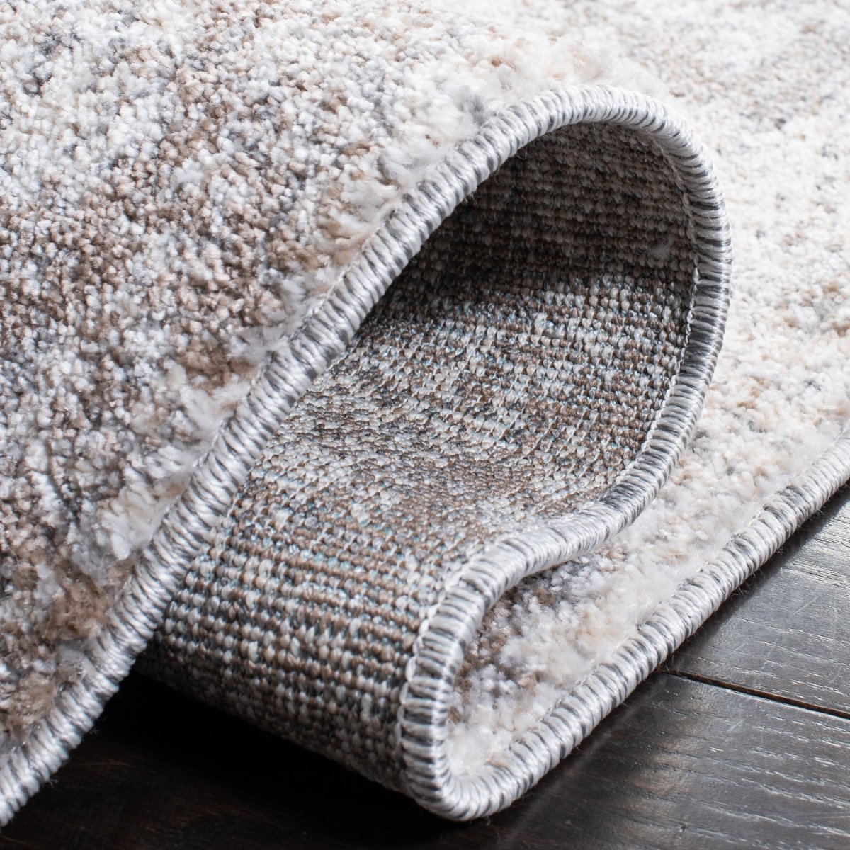 Safavieh Aston Asn710A Ivory/Grey Rug.